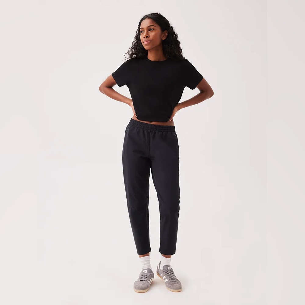 Outdoor Voices Women’s Black RecTrek Pants 26” in XS New without tags